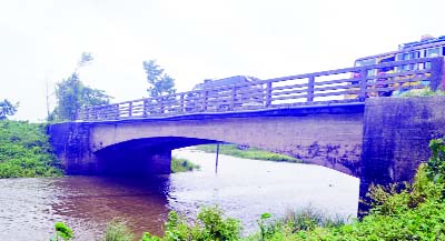 SYLHET: Cracks have developed at different places on Mahiluka Bridge in South Surma that may cause a fatal accident any time.