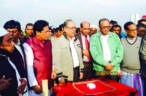 KISHOREGANJ: Water Resources Minister Barrister Anisul Islam Mahmud MP inaugurating the Ghurautra River, Canal and Others Haor Development Project at Chatircharghat of Nikli upazilla on Thursday. State Minister for Water Resources Nazrul Islam Birprotik M