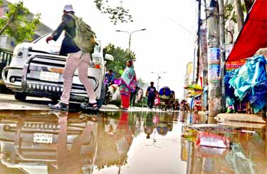 Due to faulty drainage system sewerage water leaking out onto the street from wrecked pipes in city's Paltan area spreading stench and creating obstacles to movement of vehicles and pedestrians. But the authorities concern seemed to turn a blind eye to c