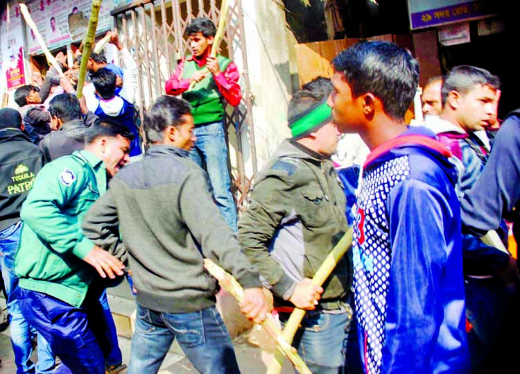 The unruly activists of ruling Awami League attacked the BNP leaders and workers storming their party office in Barisal while they were preparing to bring out a procession marking the 'Democracy Killing Day' on Thursday.