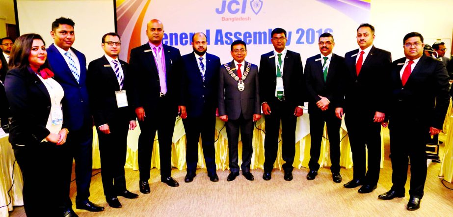 Ahmed Ashfaqur Rahman and Irfan Islam, newly elected National President and Secretary General of JCI Bangladesh recently pose with the board members after its general assembly at Savar. Md Niaz Morshed, Executive Vice-President, Sumon Howlader, Treasurer,