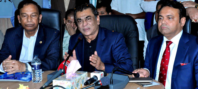 President of Bangladesh Football Federation Kazi Salahuddin addressing a press conference at the Dhaka Metropolis Football League Committee office room in the Bangabandhu National Stadium on Monday.