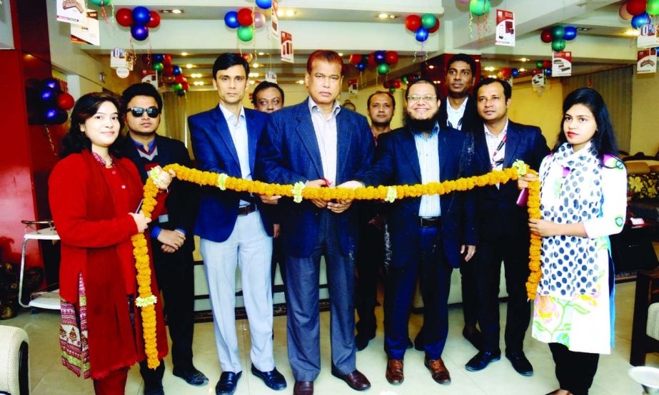 Habibur Rahman Sarker, Chairman of Brothers Furniture inaugurated New Year Promotion Campaign at Baridhara showroom in the city recently. Senior Executives of the company were present in the occasion.