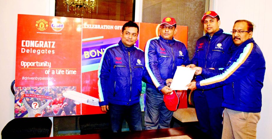 Amlan Mitra, CEO of Gulf oil Bangladesh Ltd, hand over Air tickets among three distributors of the company in a city hotel recently. Winners got chance for viewing an EPL match live at Old Trafford in Manchester between Manchester United and Liverpool in