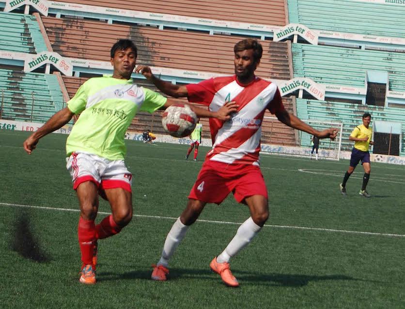 Dhaka Mahanagori Saif Power Tec 2nd Division Football League between Eastend Club and Tongi Krira Chakra at the BSSSM Mostafa Kamal Stadium, Kamlapur in the city on Thursday.