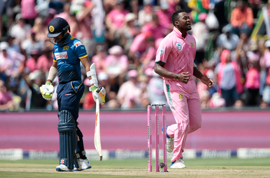 Andile Phehlukwayo celebrates after removing Kusal Mendis during the 3rd ODI between South Africa and Sri Lanka at Johannesburg on Saturday.