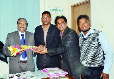 FARIDPUR: Md Sikander Alam Sheikh, President and Md Alamgir Kabir, General Secretary of Alfadanga Press Club greeting Justice Md Mamtajuddin, Chairman, Bangladesh Press Council at his office on Sunday.