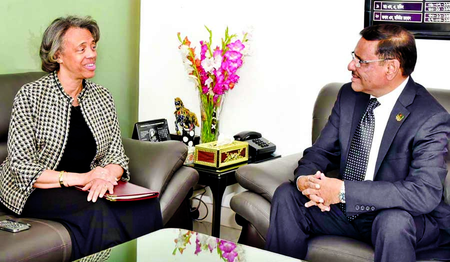 US Envoy to Bangladesh Marcia Bernicat called on Road Transport and Bridges Minister Obaidul Quader at the latter's office on Thursday.