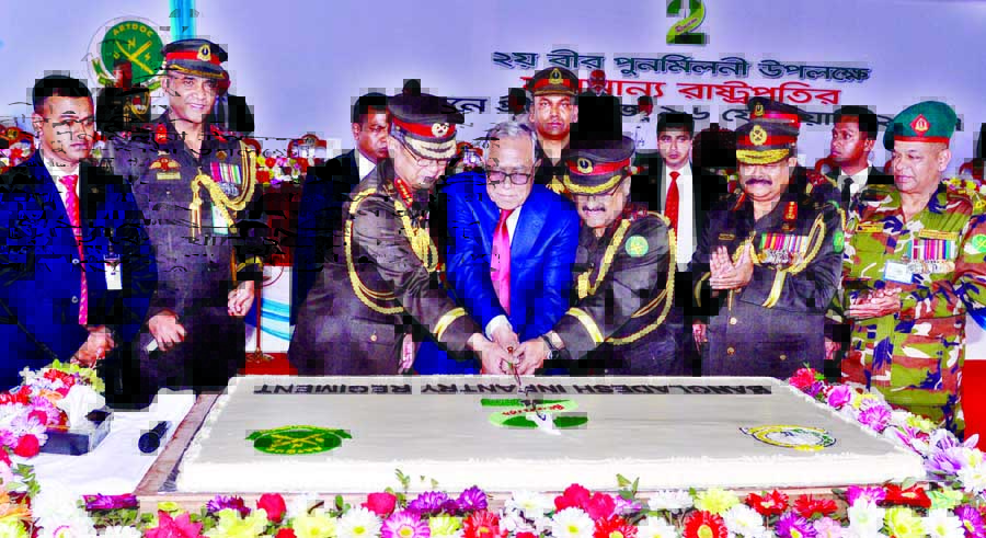 President Abdul Hamid cutting cake at a ceremony organised on the second Corp Reunion of Bangladesh Infantry Regimental Center in Rajshahi Cantonment on Thursday. Press Wing, Bangabhaban photo