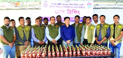 SYLHET: Detective police recovered 800 bottles of Indian wines recently.