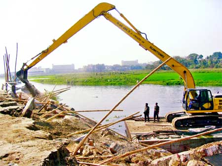 BIWTA evicted about 20 unauthorised structures built on the bank of Turag River at Bhatua in Savar on Thursday. Around 11 lakh 28 thousand taka materials including bricks and sands were given auction and fines Taka 10 lakh 70 thousand.