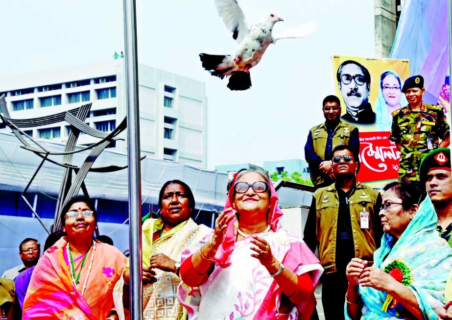 Prime Minister Sheikh Hasina inaugurating the national conference of Bangladesh Mahila Awami League by releasing pigeons in the auditorium of Krishibid Institution in the city's Khamarbari on Saturday. BSS photo