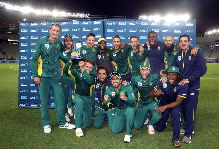 South Africa pose with the trophy after winning the ODI series against New Zealand at Auckland on Saturday.