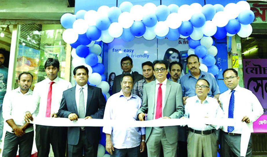 AKM Saif Uddin Ahamed, Deputy Managing Director of Jamuna Bank Limited inaugurating its 211 and 212th ATM Booth at Nabisco crossing and Nayapaltan area in the city on Friday. Senior officials and reputed account holders of the bank were present.