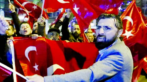 Some 1,000 protesters took to the streets outside the Turkish consulate in Rotterdam