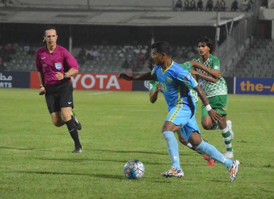 Action from the Group E match of the AFC Cup match between Dhaka Abahani Limited and Maziya Sports and Recreation Club at Bangabandhu National Stadium on Tuesday