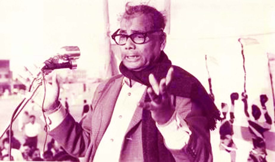 Jasim Uddin's talent as a poet developed early. As a College student, he wrote the poem 'Kobor' (Grave). The poem, a dramatic monologue of an old man talking to his grandson in front of his wife's grave, was included in school textbooks while Jasim U