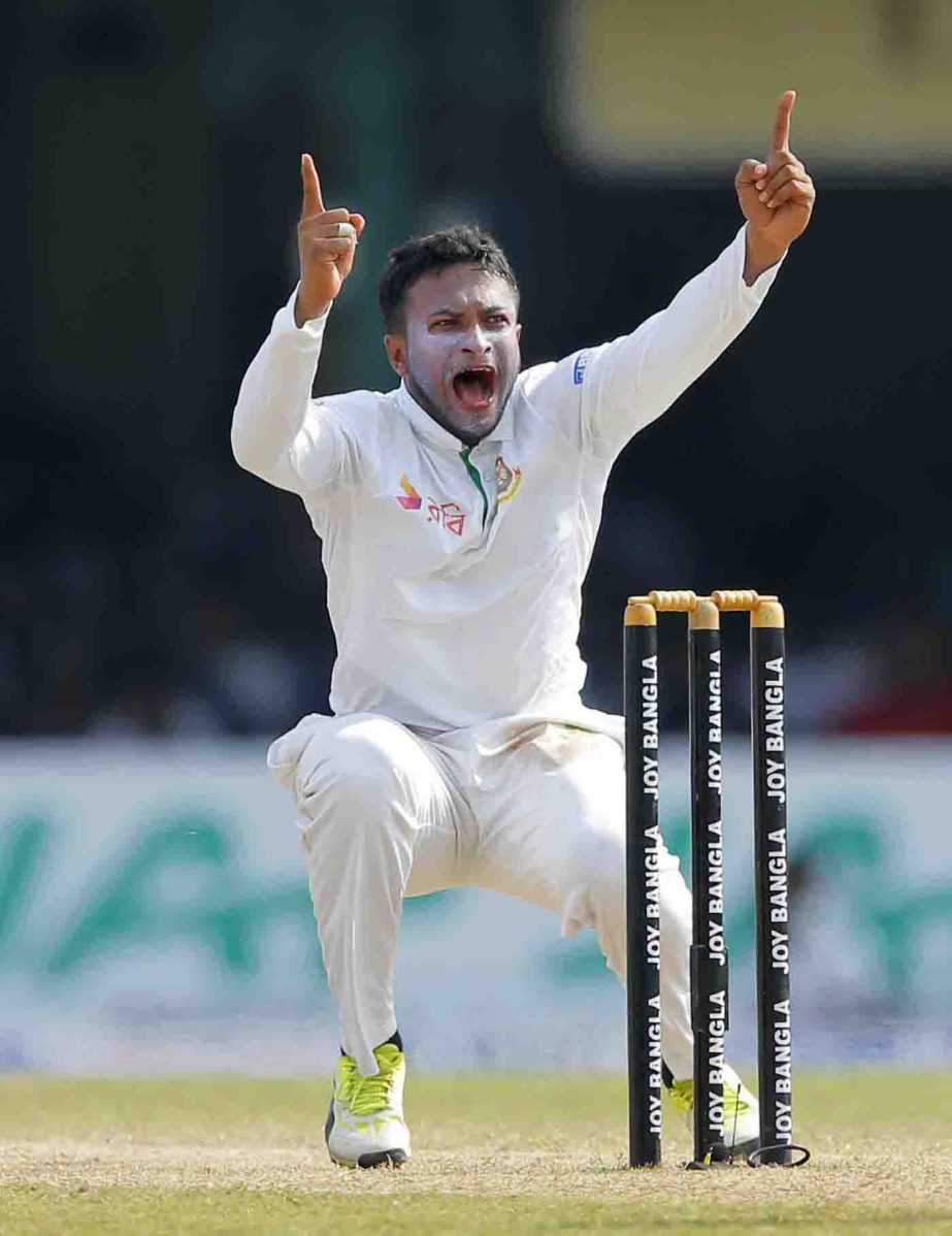 Bangladeshi bowler Shakib Al Hasan unsuccessfully appeals for the wicket of Sri Lanka's Dilruwan Perera on day four of their second Test cricket match in Colombo, Sri Lanka on Saturday.