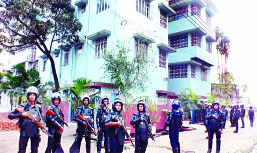 Law enforcers raided two houses believed to be militant dens at Colonel Haat under Akbar Shah Police Station in Chittagong on Monday but none has been found.
