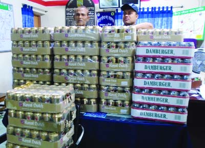 NARAYANGANJ: Highway Police recovered 11,00 bottles of beers from toll-plaza area in Sonargaon thana on Monday.