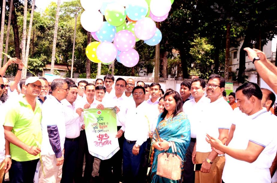 Deputy Commissioner of Chittagong Md Samsul Arafin inaugurated Land Service Week and Land Development Tax Fair by releasing balloons at Sader Circle Land office in Chittagong on Saturday.