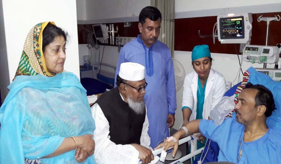 Alhaj A B M Mohiuddin Chowdhury, President of city unit of Awami League visiting ailing former leader of Chhatra League Md Salim at a hospital in the Port City recently.