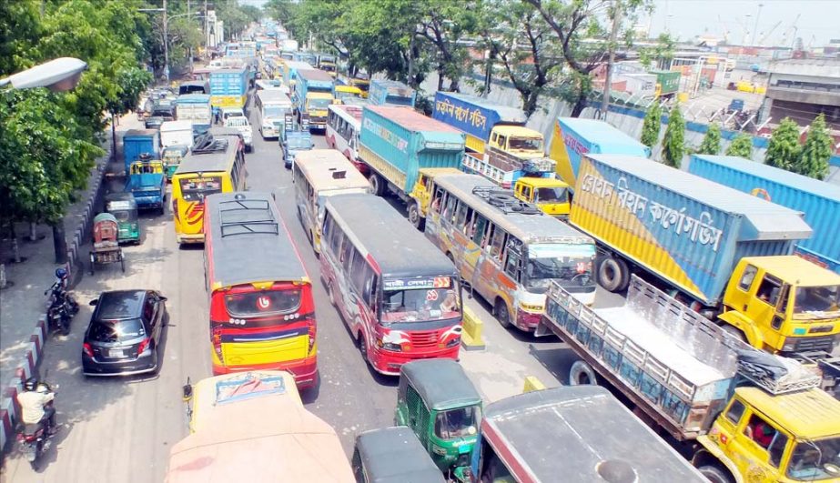 Traffic jam has become a regular phenomena causing immense sufferings to the city dwellers. This picture was taken from Saltcrossing area on Thursday.