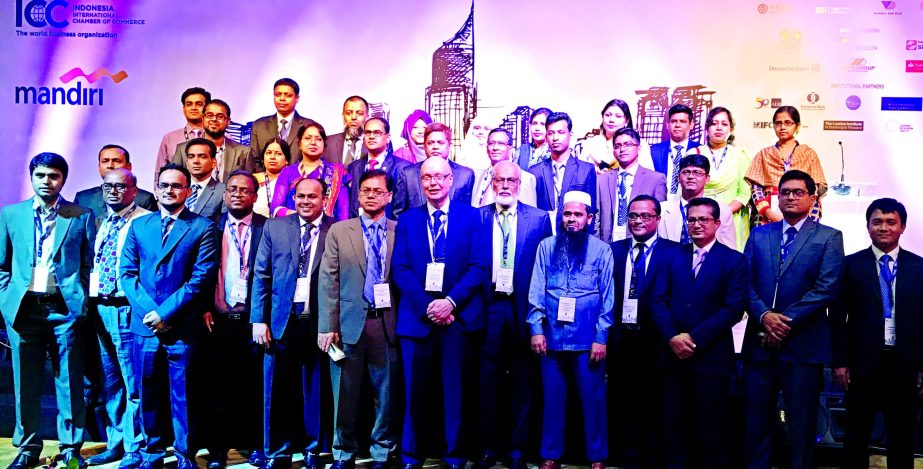 Ataur Rahman, Secretary General of ICC Bangladesh (6th from right) leading a delegation of Bangladeshi commercial bankers to ICC Banking Commission Annual Meeting held in Jakarta recently.