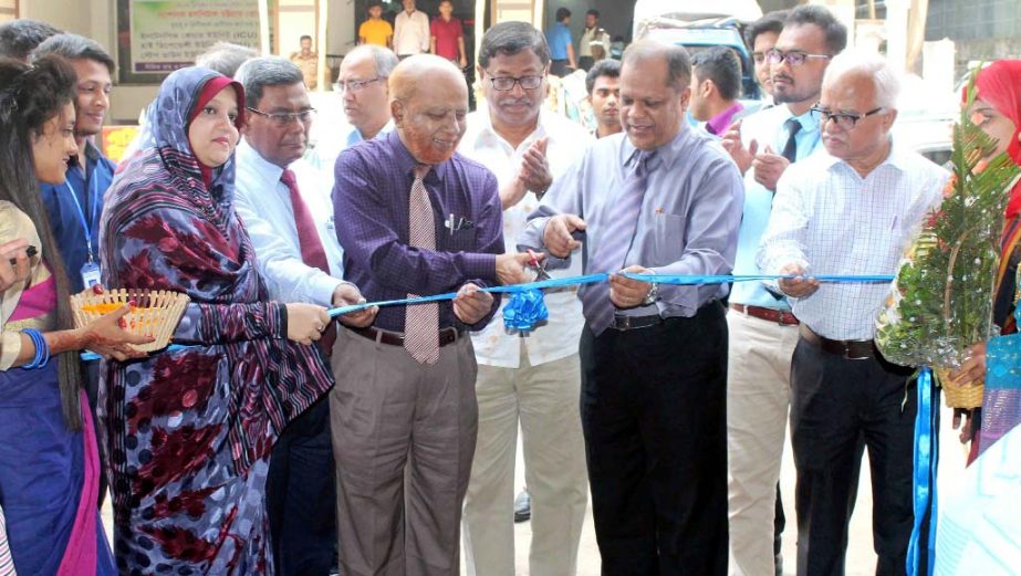 Dr Apurup Chowdhury, Chairman of Bangladesh Porjaton Corporation inaugurating a two-day fair namely 18th 'Entrepreneurship Fair and Business Plan Competition 2017' at Southern University Bangladesh recently.