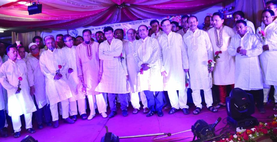 The installation ceremony of the newly-formed Betagi Progati Forum, Dhaka was held at Sadek Hossain Community Centre at Gopibagh in the city on Monday . Office-bearers of the Forum posed for a photograph after announcing their names.
