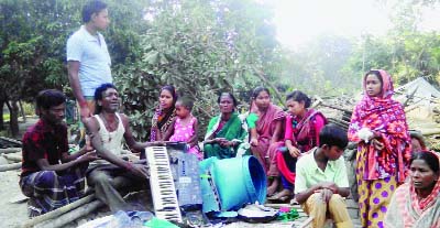 NATORE: Some 13 families of tribal people at Madhabnagar Village in Nalanga Upazila are living under the open sky as they are evicted by court order on Wednesday.