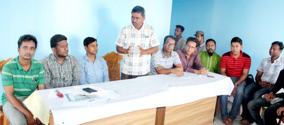 Md Abdur Rahim ,General Secretary , n Bangabandhu and Jatiyo Char Neta Smriti Parishad speaking at a discussion meeting on the occasion of the birth anniversary of Rabindranath Tagore on Monday.