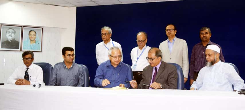 Prof Abdul Mannan, Chairman, UGC witnessing a signing ceremony of allocating supplementary fund of Tk. 32.14 crore to nineteen public universities at UGC Auditorium on Monday.