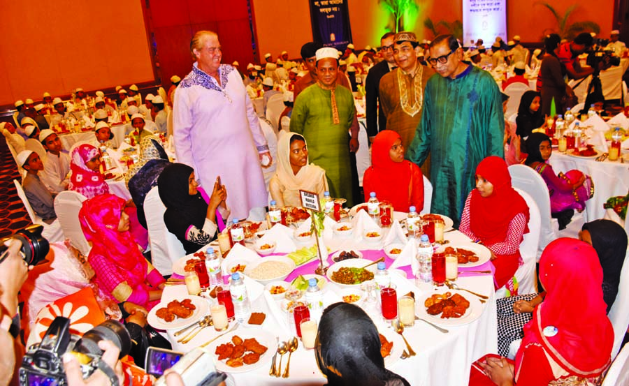 Pan Pacific Sonargaon Hotel hosted an Iftar and dinner party for the children at its Grand Ballroom yesterday. Civil Aviation and Tourism Minister Rashed Khan Menon MP was present as Chief Guest on the occasion.