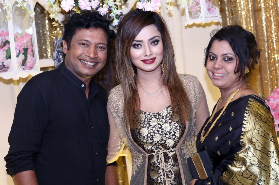 Film actress Toma Mirzaâ€™s birthday was on June 1. To celebrate her birthday, the actress arranged a party in the cityâ€™s a restaurant in Banani area on that night. Nodijon famed noted filmmaker Shahneoyaj Cacoly and her husband, popular actor