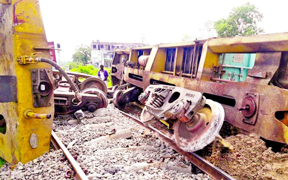 Engine of Dhaka-bound goods train coming from Chittagong derailed at Pubail College Gate area on Wednesday.