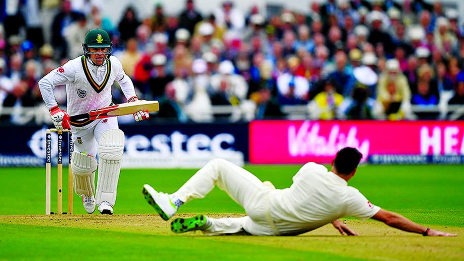 Heino Kuhn drives back past James Anderson during the 1st day of the 2nd Investec Test between England and South Africa at Trent Bridge on Friday.