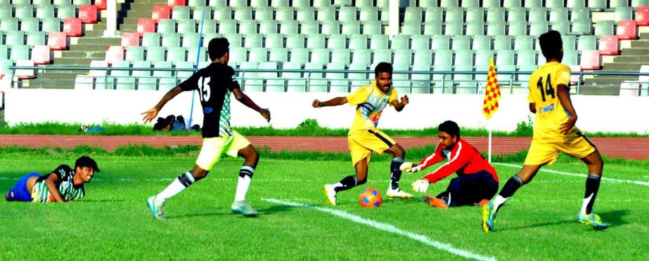 An action from the match of the Walton 1st Inter-University Football Tournament between ULAB and Bangladesh Textile University at the Bangabandhu National Stadium on Saturday. ULAB won the match 2-0.