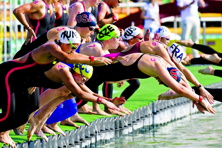 Swimmers start women's open water 25km final of FINA Swimming World Championships 2017 in Balatonfured, Hungary on Friday.