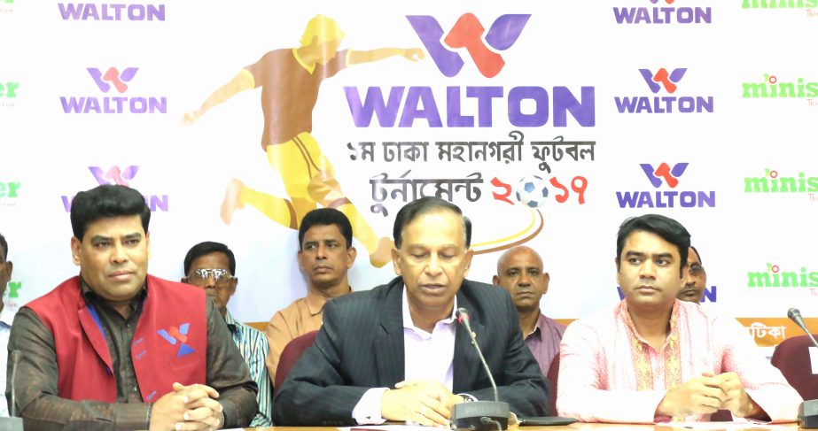Chairman of the Dhaka Metropolis Football League Committee and Secretary of Youth and Sports of Bangladesh Awami League Harunur Rashid addressing a press conference at the conference room of Bangladesh Football Federation House on Saturday.