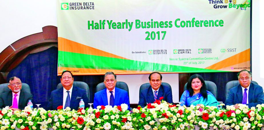 Md Abdul Karim, Chairman, Green Delta Insurance Company Limited, presiding over its 32nd Half-Yearly Business Conference at a city convention center on Sunday. Farzana Chowdhury, Managing Director, Nasir A Choudhury, Advisor, ASA Muiz, Senior Consultant,