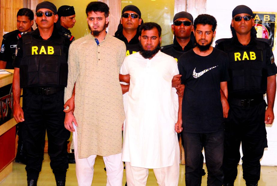 Three JMB militants (Sarwar-Tamim group) were arrested by RAB-3 from city's Aftabnagar area under Badda Thana on Wednesday.