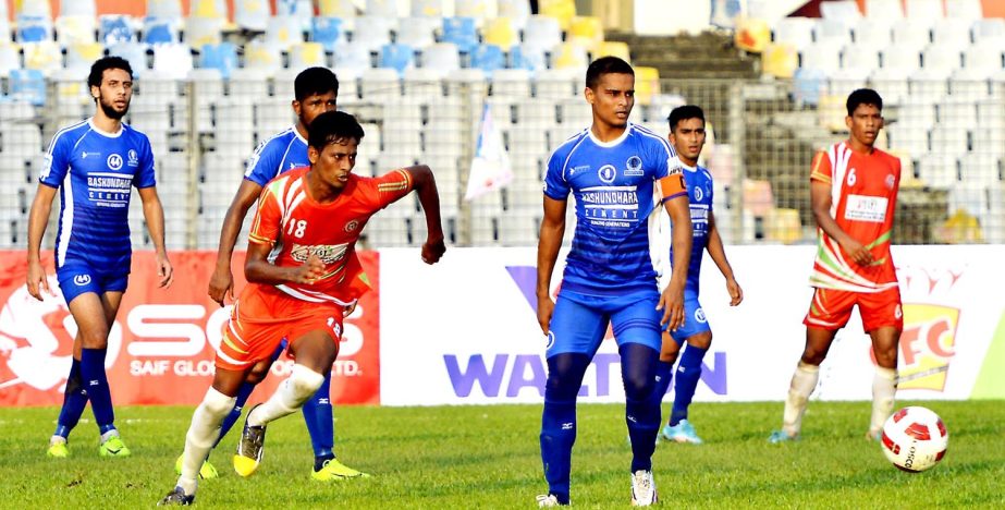 A view of the match of the Saif Power Battery Bangladesh Premier League Football between Bangladesh Muktijoddha Sangsad Krira Chakra and Sheikh Russel Krira Chakra Limited at the Bangabandhu National Stadium on Sunday.