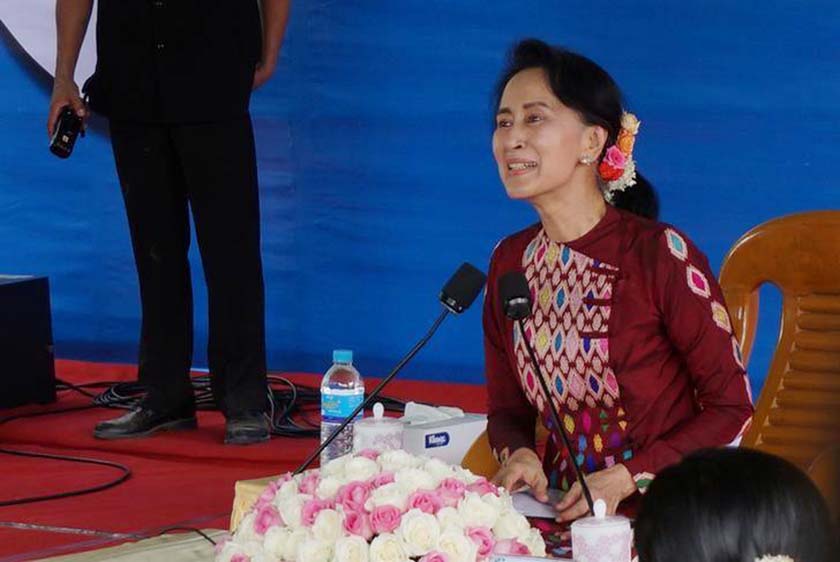 Myanmar leader Aung San Suu Kyi speaking at press conference in Myaetinekan.