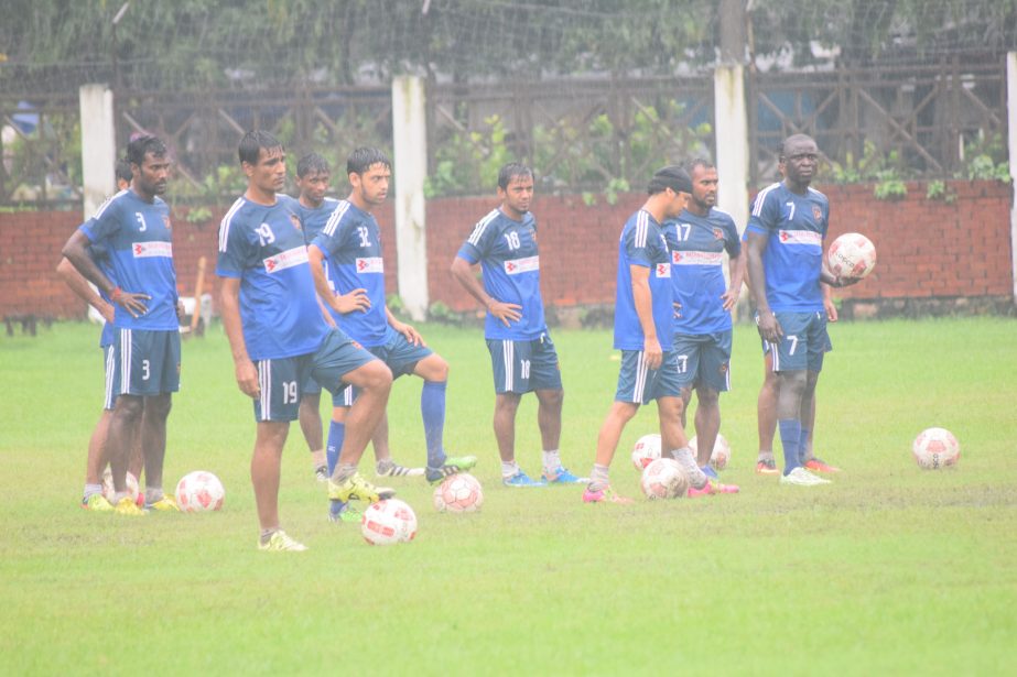 Players of Sheikh Jamal Dhanmondi Club Limited during their practice session at the Sheikh Jamal Dhanmondi Club Ground on Saturday.