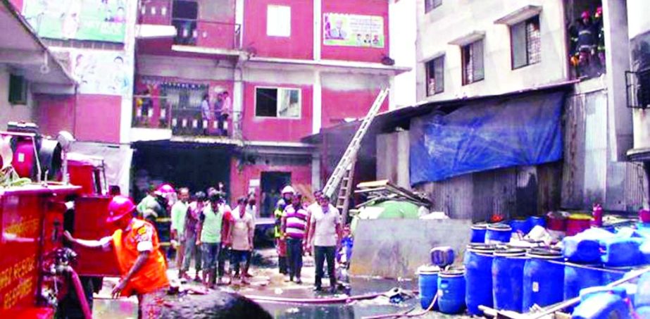 A fire that broke out at a textile mill at Mukterpur area in Sadar upazila of Munshiganj district on Wednesday killing at least six workers. Fire fighters are seen trying to bring the flames under control.