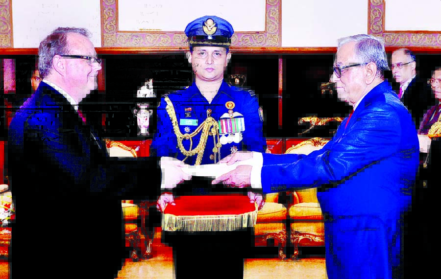 Newly appointed Canadian Envoy to Bangladesh Mr.Benoit Prefontaine presents his credentials to President Abdul Hamid at Bangabhaban on Thursday. Press Wing, Bangabhaban photo