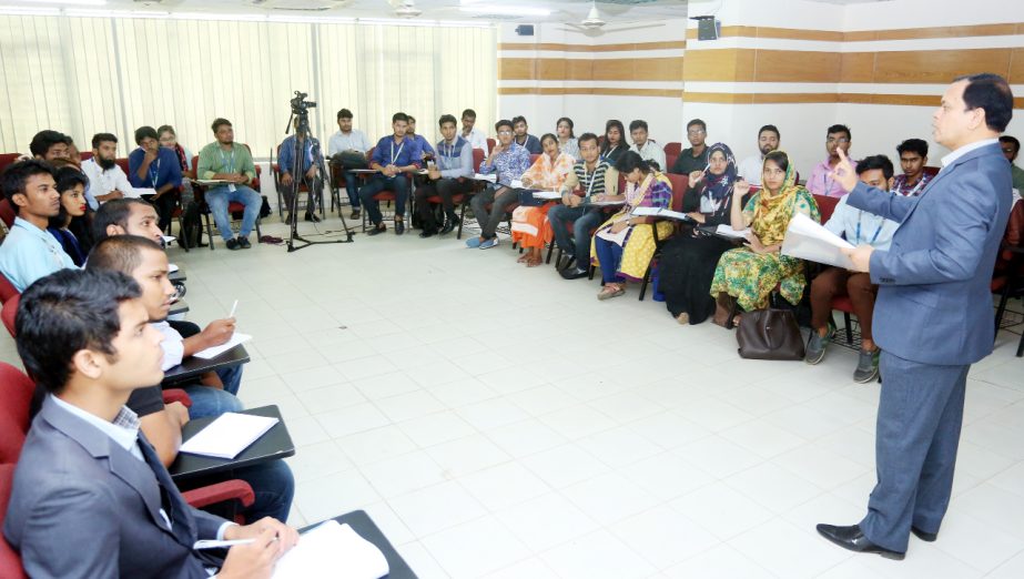 Md. Sabur Khan, Chairman, Board of Trustees of Daffodil International University is seen conducting a motivational session titled 'Art of living' 'Employability Skills' and 'Entrepreneurial Behavior' at the University on Saturday.