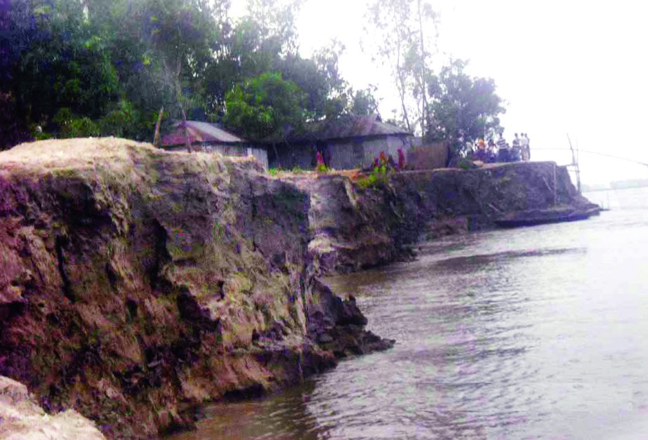 SUNDARGANJ (Gaibandha): Teesta River erosion has taken a serious turn at Subdarganj Upazila and devouring different establishments. This snap was taken from Bhatikapashi Jugir Bheta area on Tuesday.