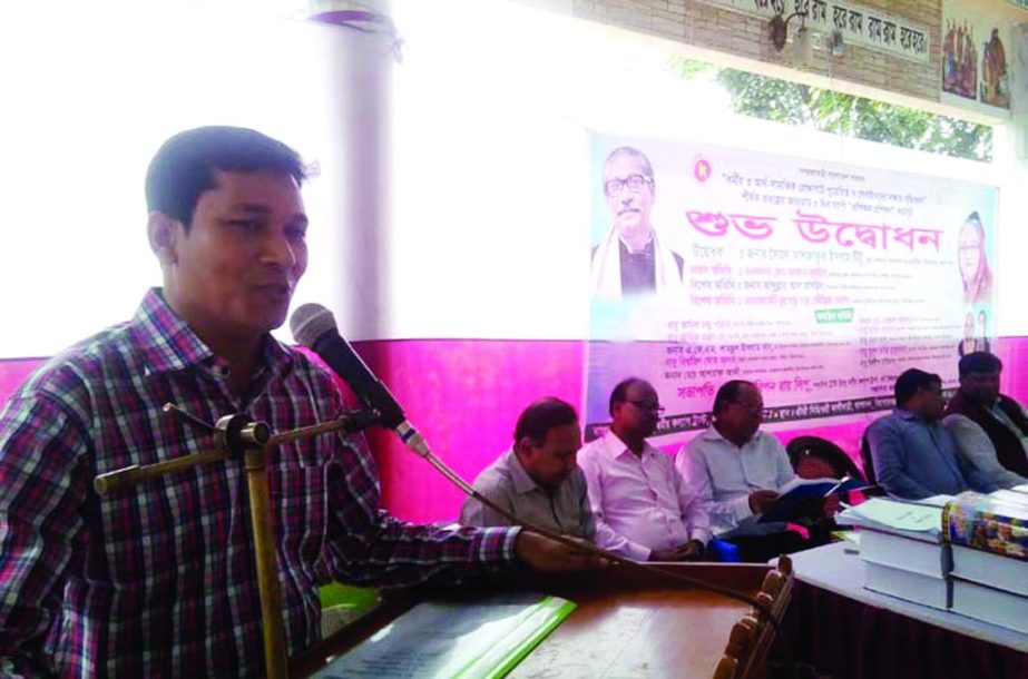 KISHOREGANJ: Torafder Md Akhter Jamil, Acting Deputy Commissioner speaking at a three day-long orientation course at Shiddheswasi Kalibari Complex as Chief Guest organised by Hindu Kalyan Trust and Ministry of Religious Affairs on Thursday noon.
